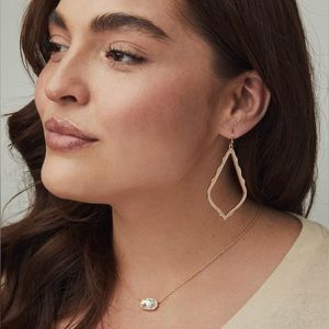 Kendra Scott Sophee Drop Earrings - Gold